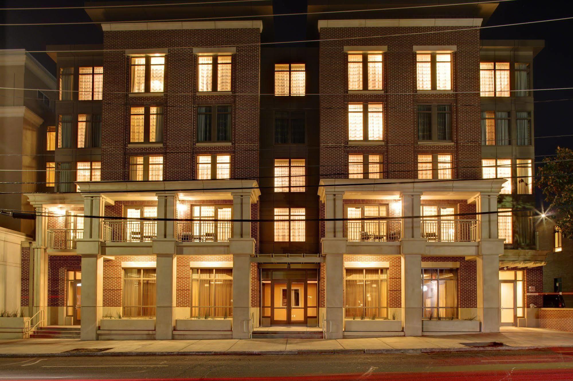 Courtyard By Marriott Charleston Historic District Hotel Buitenkant foto