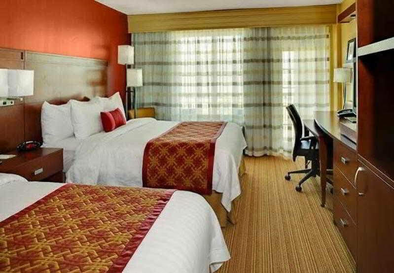 Courtyard By Marriott Charleston Historic District Hotel Buitenkant foto